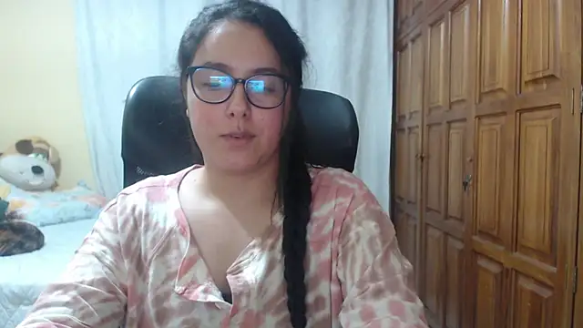 Venus cat  online show from 04.14.26