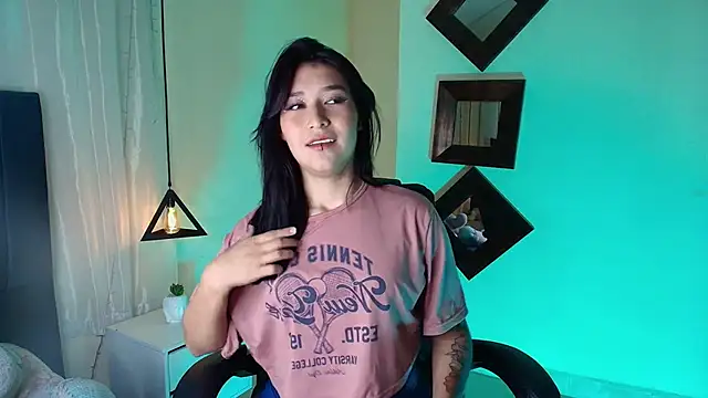 Snapshot of Rubyvixxen_ chatting on 10.11.25 Rubyvixxen online show from 10.11.25