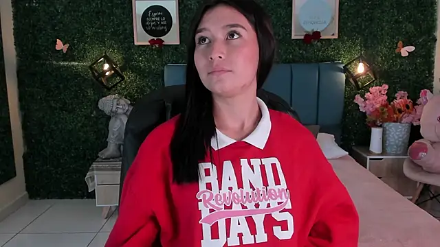 Snapshot of Rubyvixxen_ chatting on 11.01.25 Rubyvixxen online show from 11.01.25