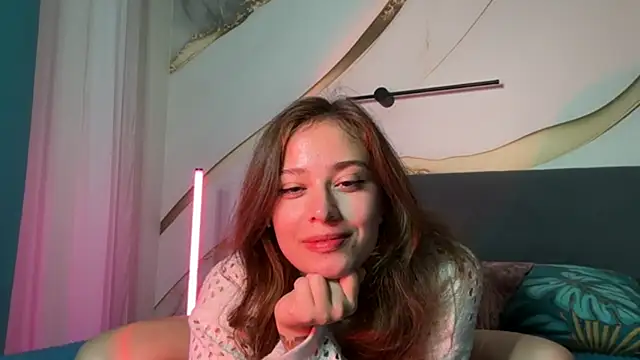 Snapshot of erikaa_miuu chatting on 11.04.25 erikaa miuu online show from 11.04.25