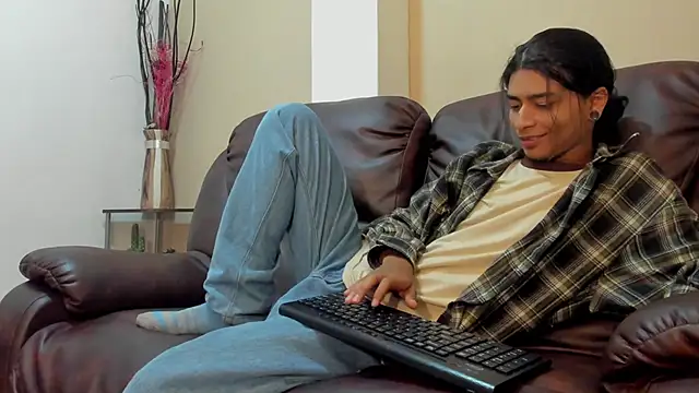 Dickie Dicking online show from 10.07.25