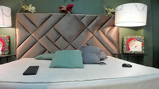 Dickie Dicking online show from 12.17.25