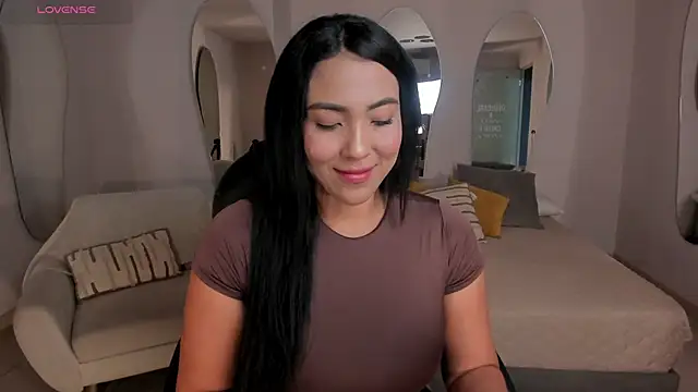 Snapshot of NatalieLewis chatting on 02.21.26 NatalieLewis online show from 02.21.26