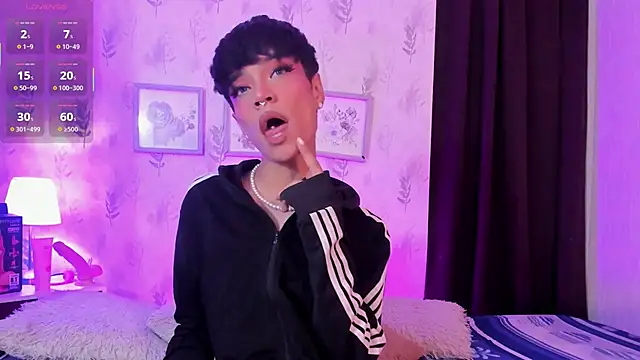 Snapshot of alana_madison10 chatting on 10.16.25 alana madison10 online show from 10.16.25