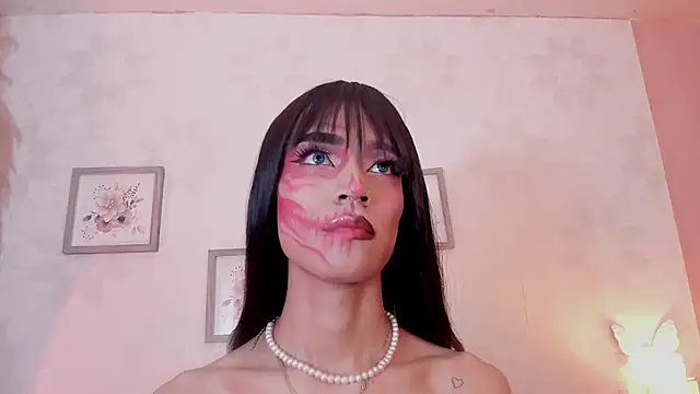 Snapshot of alana_madison10 chatting on 10.31.25 alana madison10 online show from 10.31.25