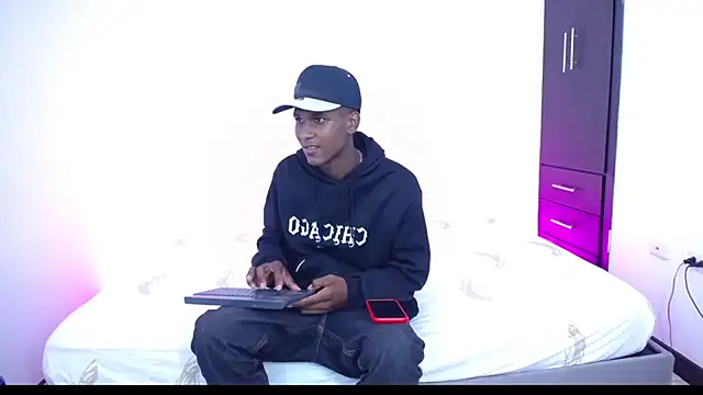 TITAN SEX333 online show from 10.03.25