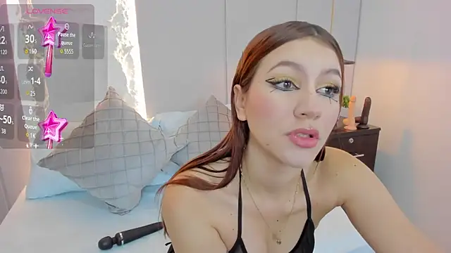 Snapshot of ariel_blossomm chatting on 10.14.25 ariel blossomm online show from 10.14.25