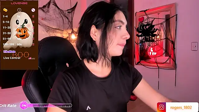 Snapshot of isaa_dl chatting on 10.15.25 isaa dl online show from 10.15.25