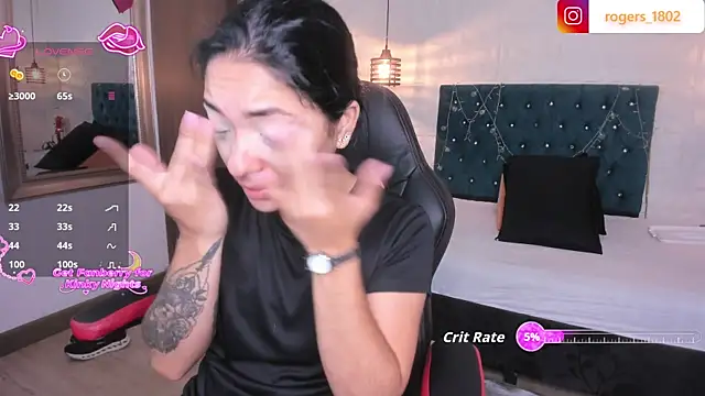 Snapshot of isaa_dl chatting on 11.15.25 isaa dl online show from 11.15.25