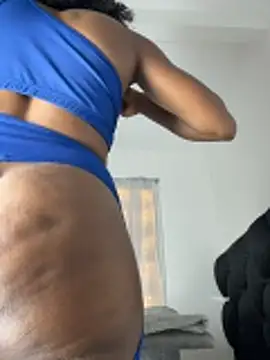 Snapshot of MerliaSsomer chatting on 11.03.25 MerliaSsomer online show from 11.03.25