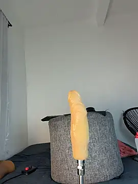 MerliaSsomer online show from 04.04.26