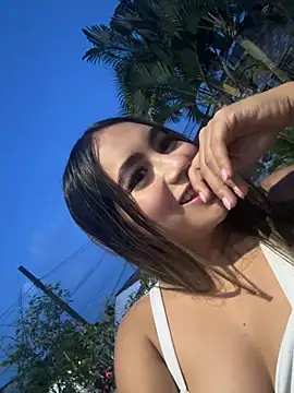 Sofi kim  online show from 11.08.25