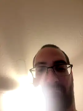 Snapshot of Jwr2316 chatting on 10.15.25 Jwr2316 online show from 10.15.25