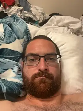 Snapshot of Jwr2316 chatting on 10.24.25 Jwr2316 online show from 10.24.25