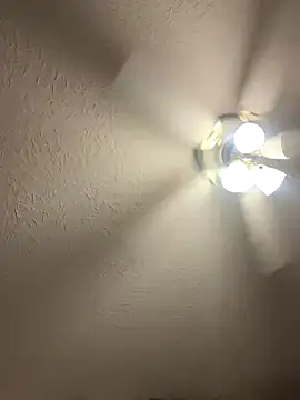 Snapshot of Jwr2316 chatting on 11.13.25 Jwr2316 online show from 11.13.25