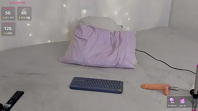 Alejarossi online show from 03.24.26