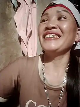 Snapshot of meo-meo00 chatting on 10.12.25 meo-meo00 online show from 10.12.25