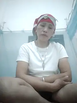 Snapshot of meo-meo00 chatting on 10.28.25 meo-meo00 online show from 10.28.25