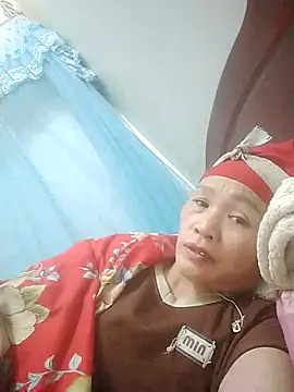 Snapshot of meo-meo00 chatting on 11.12.25 meo-meo00 online show from 11.12.25