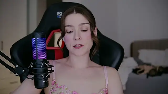 WowHelloAlice online show from 03.12.26