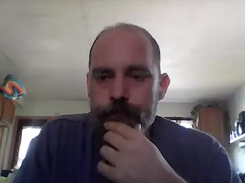 Snapshot of crazyheratic8 chatting on 04.05.26 crazyheratic8 online show from 04.05.26