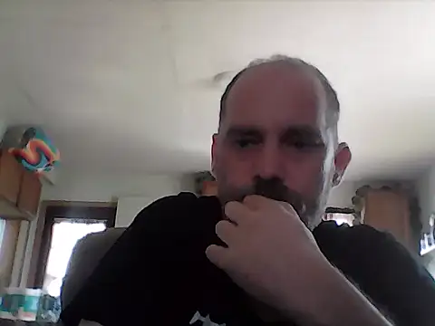Snapshot of crazyheratic8 chatting on 04.08.26 crazyheratic8 online show from 04.08.26
