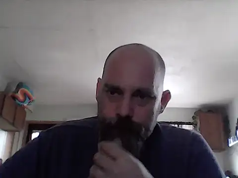 Snapshot of crazyheratic8 chatting on 04.13.26 crazyheratic8 online show from 04.13.26