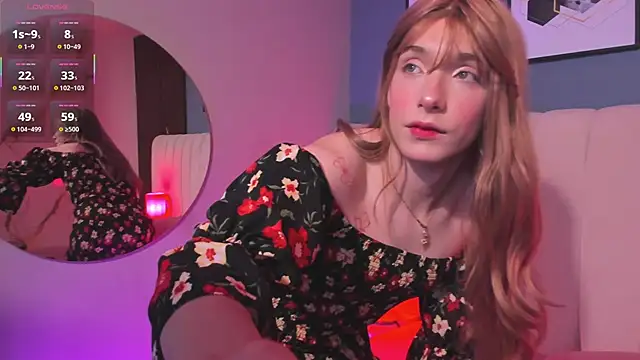 Snapshot of DaimondPink chatting on 11.04.25 DaimondPink online show from 11.04.25