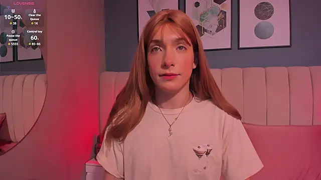 Snapshot of DaimondPink chatting on 11.11.25 DaimondPink online show from 11.11.25