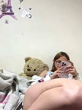 imariahot online show from 10.10.25