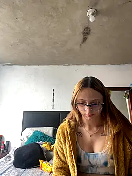 imariahot online show from 10.16.25