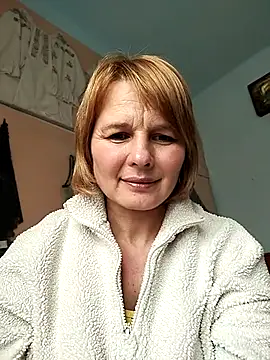 Snapshot of Masha412111 chatting on 04.08.26 Masha412111 online show from 04.08.26