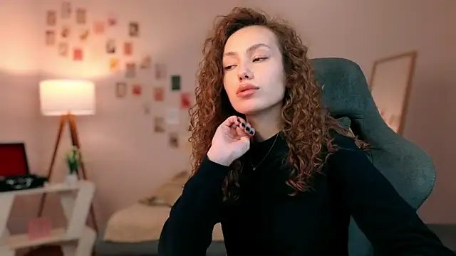 Snapshot of branchwithflowerss chatting on 10.03.25 branchwithflowerss online show from 10.03.25