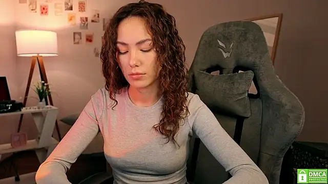 Snapshot of branchwithflowerss chatting on 11.05.25 branchwithflowerss online show from 11.05.25