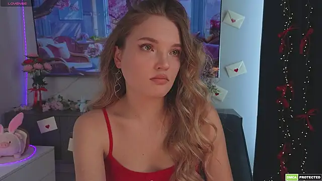 JulieLupo online show from 04.04.26