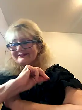 BoloshkaBlonda online show from 10.17.25