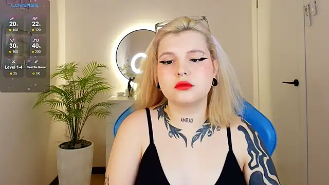 Shad0wPurr online show from 10.17.25