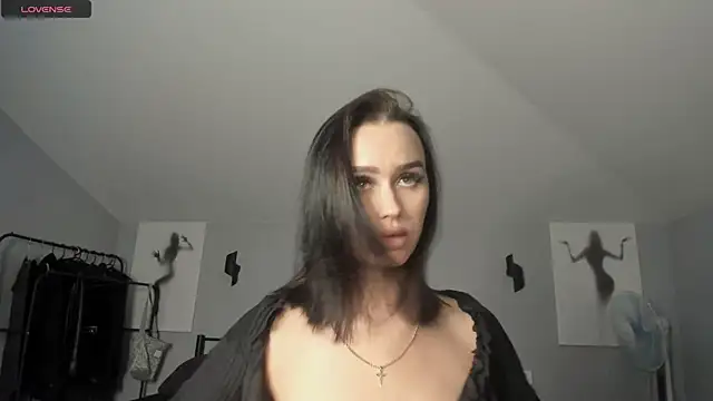 Snapshot of Lisa__Johnson chatting on 10.28.25 Lisa Johnson online show from 10.28.25