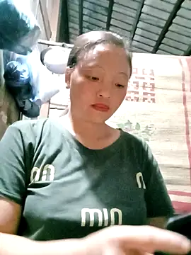 Snapshot of Minkine022 chatting on 10.04.25 Minkine022 online show from 10.04.25