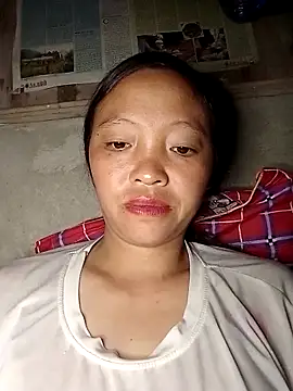 Snapshot of Minkine022 chatting on 10.17.25 Minkine022 online show from 10.17.25