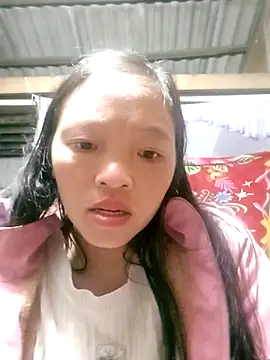 Snapshot of Minkine022 chatting on 10.26.25 Minkine022 online show from 10.26.25