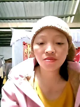 Snapshot of Minkine022 chatting on 10.29.25 Minkine022 online show from 10.29.25