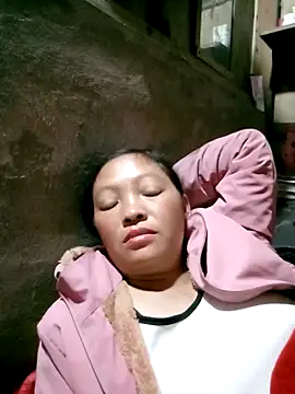 Snapshot of Minkine022 chatting on 11.04.25 Minkine022 online show from 11.04.25