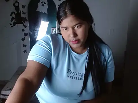 Ebony luna online show from 10.17.25