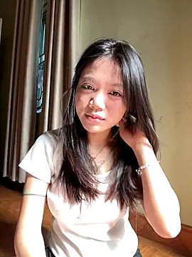 Snapshot of xonzon-ni chatting on 10.08.25 xonzon-ni online show from 10.08.25