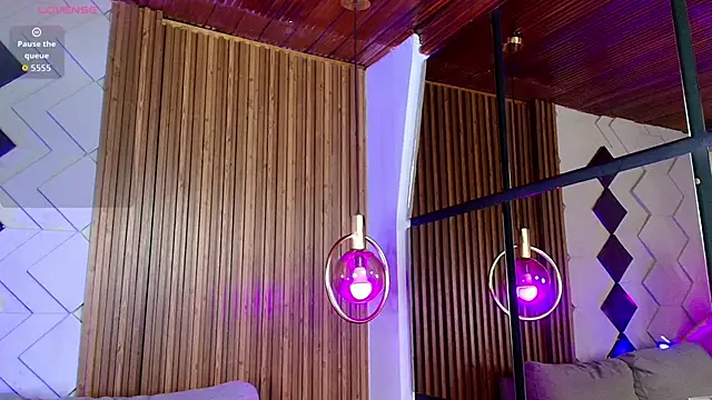 Snapshot of Matti_sofia_ chatting on 10.13.25 Matti sofia online show from 10.13.25