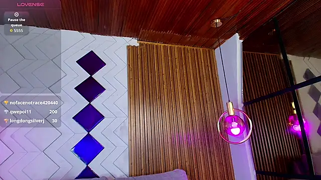 Snapshot of Matti_sofia_ chatting on 10.30.25 Matti sofia online show from 10.30.25