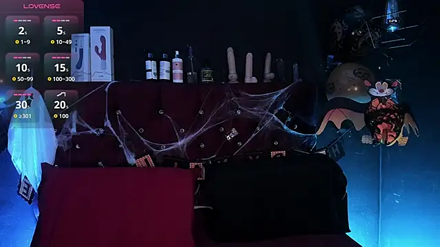 Snapshot of Cony_l chatting on 10.28.25 Cony l online show from 10.28.25