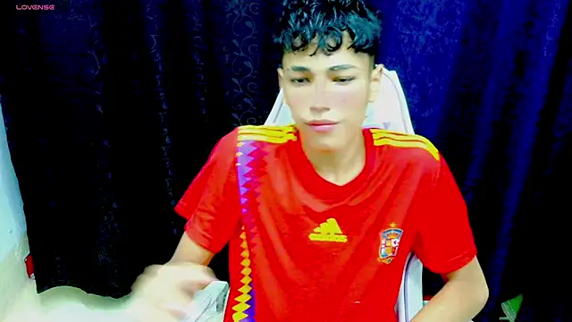 Snapshot of Im_david02 chatting on 11.08.25 Im david02 online show from 11.08.25