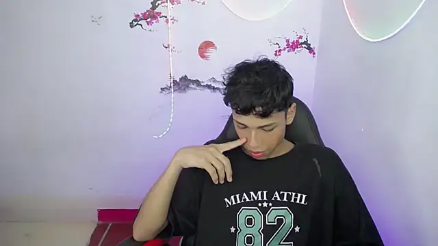 Snapshot of Im_david02 chatting on 11.15.25 Im david02 online show from 11.15.25